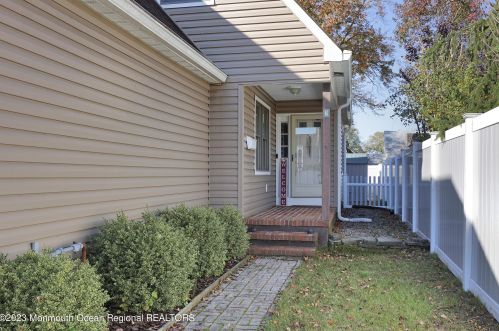 2 Warren Pl, Point Pleasant Beach, NJ 08742-4631