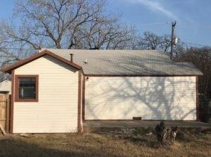 2115 Oakwood St, Fort Worth TX  76117-4927 exterior