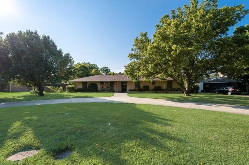 11041 Erhard Dr, Dallas, TX 75228-2416