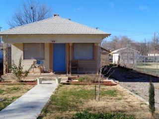 404 Kansas Ave, Roswell, NM 88201-3946