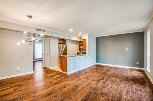 4209 Avondale Ave, Dallas TX  75219-3114 exterior