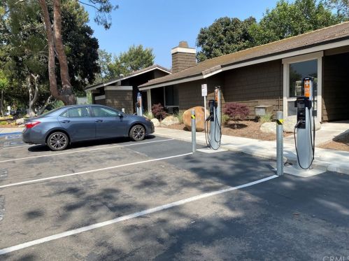 172 Streamwood, Irvine CA  92620-1965 exterior