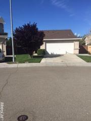 417 Pioneer Ave, Manteca, CA 95336-4453