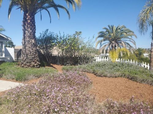 2333 Seasons Rd, Oceanside, CA 92056-3558