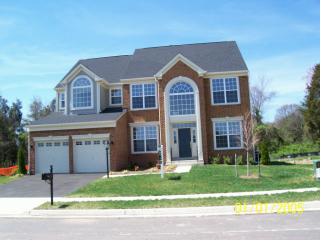 8752 Raleigh Mews, Gainesville, VA 20155-5907