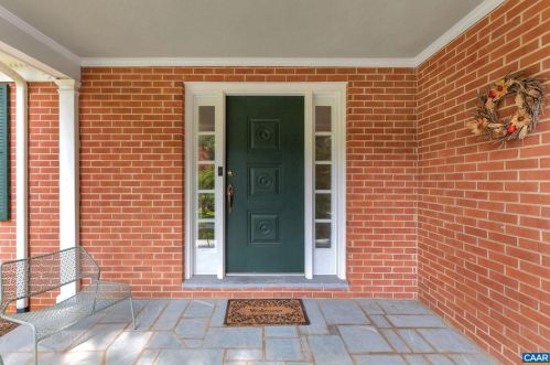 1659 Brandywine Dr, Charlottesville, VA 22901-2801