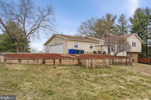 17404 Rocky Gorge Ct, Silver Spring MD 20905-5123 exterior