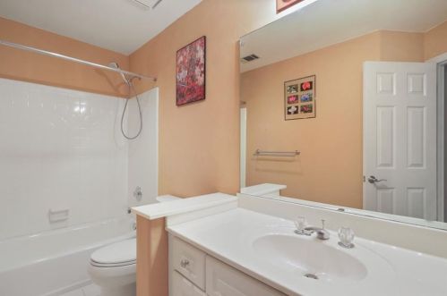 3027 Lanier Dr, Atlanta GA  30319-2744 exterior