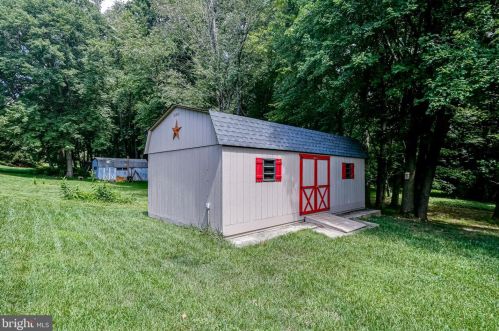 15013 Timberlake Dr, Silver Spring MD 20905-4360 exterior