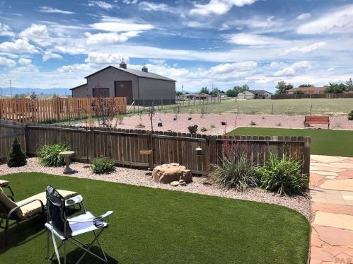 451 Hayden Dr, Pueblo CO  81007-1103 exterior