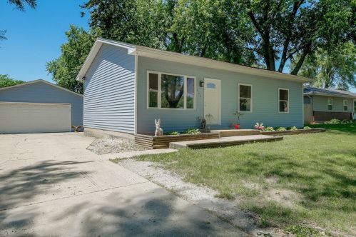 144 Laurie Ln, Oswego, IL 60543-8990