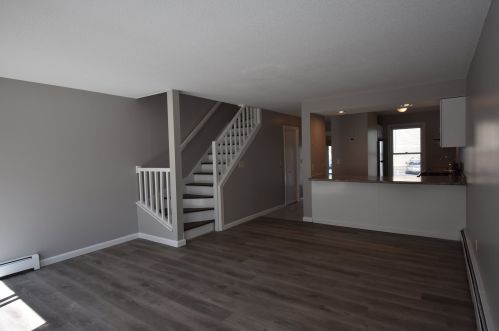 33 Marsten Ln, Enfield, NH 03748-4158