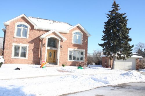 7851 Oleander Ave, Niles IL  60714-3155 exterior