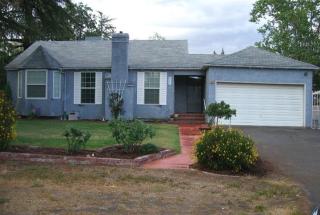 831 Cortland Ave, Fresno, CA 93704-4812