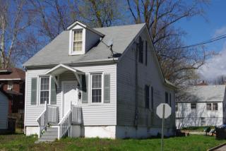 201 10th St, Belleville IL  62220-1809 exterior