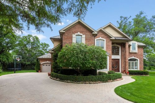 1814 Robincrest Ln, Glenview, IL 60025-4266