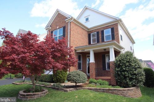 8748 Flowering Dogwood Ln, Lorton, VA 22079-5605