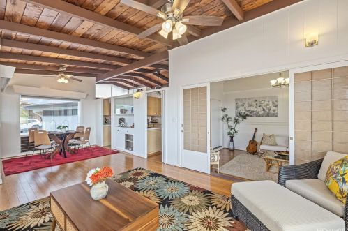 1441 Ainapua St, Honolulu HI  96819-1624 exterior
