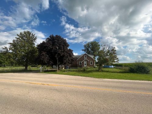 16960 Barber Greene Rd, Sycamore IL  60178-8203 exterior