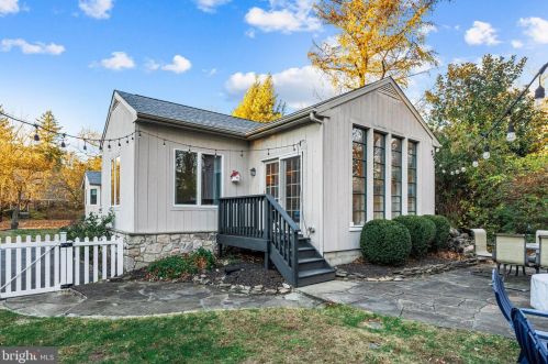 646 Maple Ave, Tavistock NJ 08033-1147 exterior