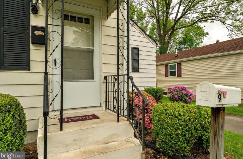 9 Bruce Ln, Trenton, NJ 08638-3533