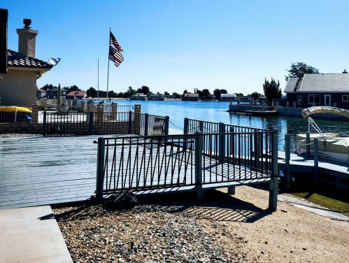 14571 Mast Ln, Helendale, CA 92342-9697