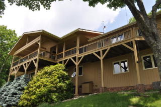 300 Oak Ridge Dr, Boone, NC 28607-7011