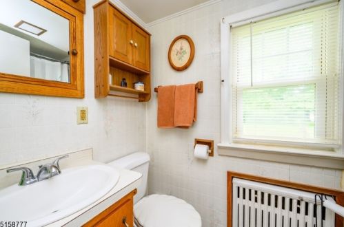 6 Dogwood Ln, Princeton NJ  08540-8439 exterior