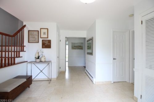 3 Bent Birch Pl, Parsippany, NJ 07054-2215