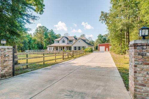 2149 Pine Acres Dr, Conroe TX  77384-4035 exterior