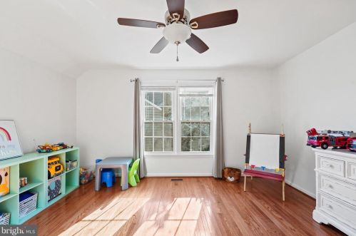 9625 Woodedge Dr, Springfield VA  22015-3017 exterior