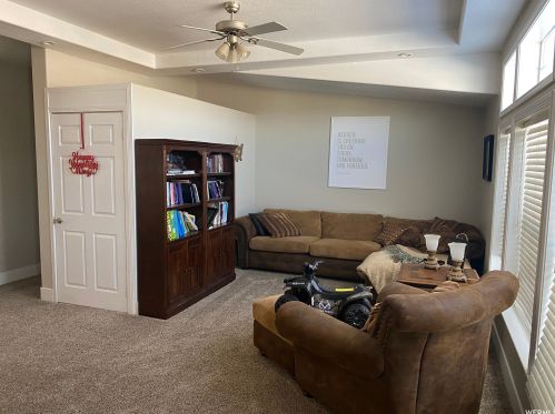 2622 3950, Vernal, UT 84078-9275