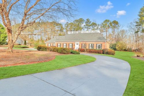 1074 Vineyard Dr, Conyers, GA 30013-2420