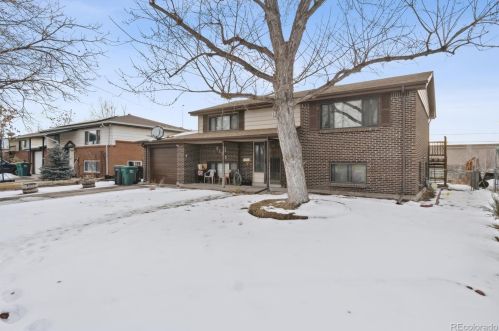 3103 Zion St, Aurora CO  80011-2207 exterior