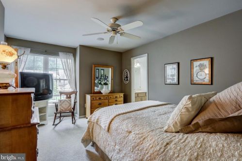 14 Red Leaf Ln, Lancaster PA  17602-7000 exterior