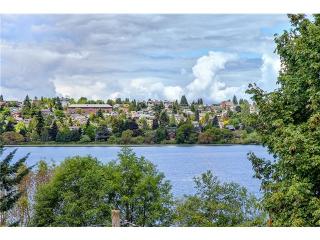 6318 Green Lake Way, Seattle, WA 98103-5416