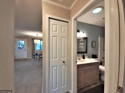 1573 Helmo Ave, Saint Paul MN  55128-5534 exterior