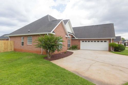 809 Huntwood Ln, Kathleen, GA 31047-3337