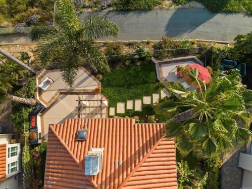 7595 Navigator Cir, Carlsbad, CA 92011-5405