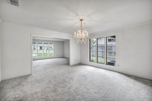 6303 Cat Mtn Cv, Austin TX  78731-3502 exterior