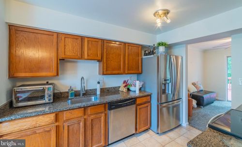 12201 Allspice Ct, Woodbridge, VA 22192-1732