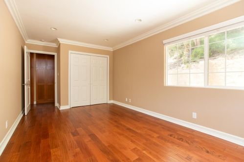 2411 Chevy Chase Dr, Glendale CA  91206-4525 exterior