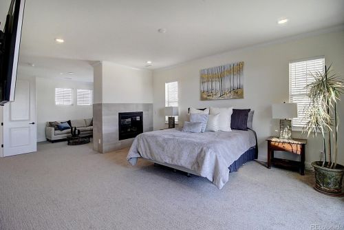 27701 Lakeview Dr, Aurora CO 80016 exterior