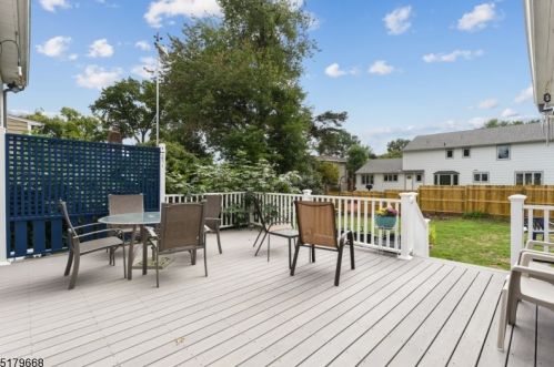 165 Henshaw Ave, Springfield, NJ 07081-2103