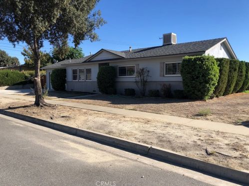 910 Barbra Ln, Redlands, CA 92374-3654