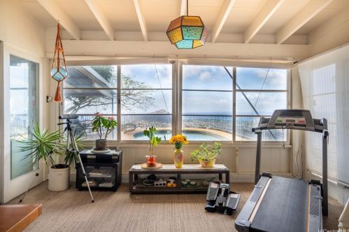 3627 Kawelolani Pl, Honolulu HI  96816-3304 exterior