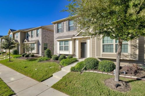 2912 Peyton Brook Dr, Fort Worth TX  76137-7563 exterior