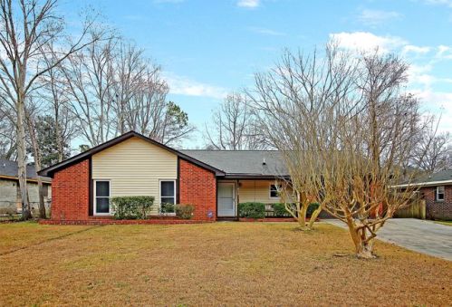 512 Temple Rd, Ladson SC  29456-3288 exterior