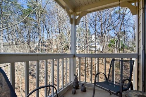 1011 Camden Ct, Atlanta GA  30327-4276 exterior