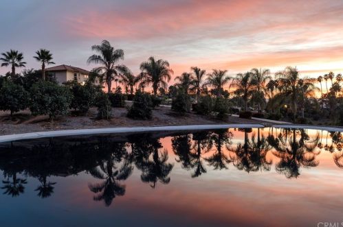 1559 Heather Ln, Riverside CA exterior